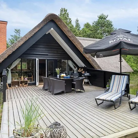 Magga - 3-2km From The Sea By Interhome